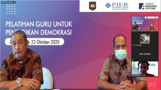 Pelatihan Guru untuk Pendidikan Demokrasi Via Online